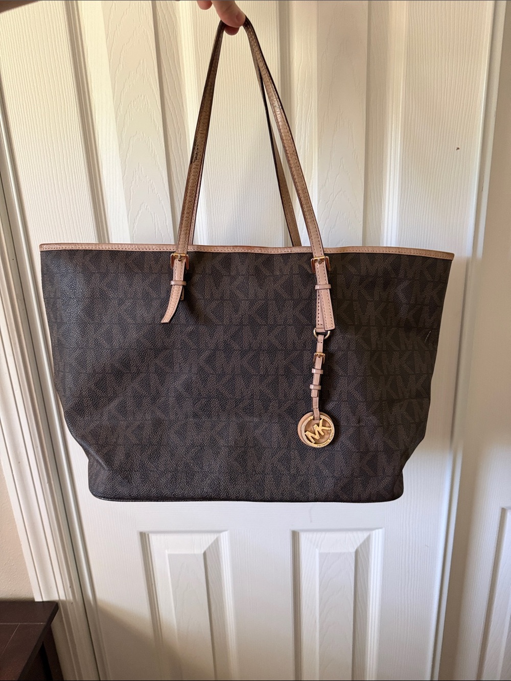 Dark brown/tan Micheal Kors Tote with Light Trim